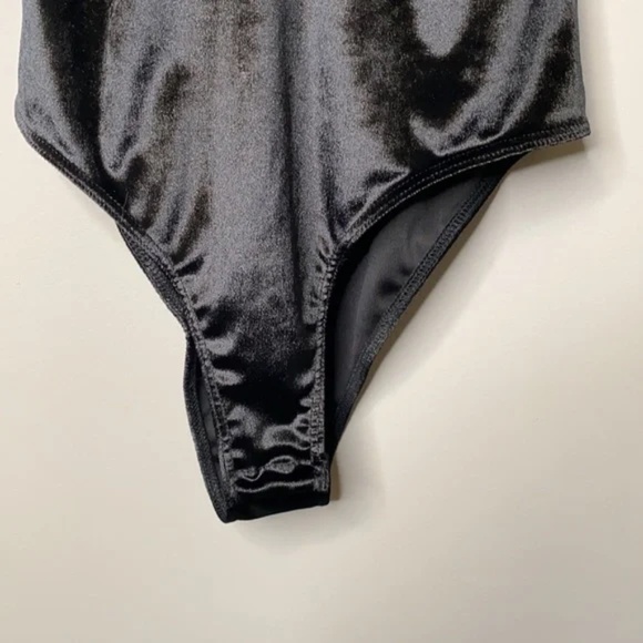 Topshop Black Beaded Lace-up Velvet Bodysuit - Picture 5 of 12